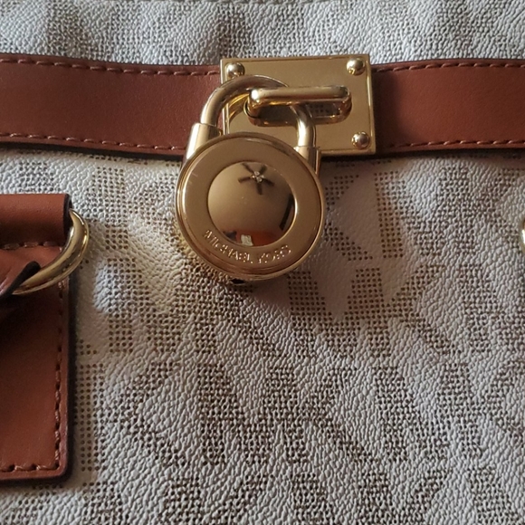 New Bag - Picture 2 of 6